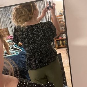 Black poca dots. A line cute tie shirt * new*